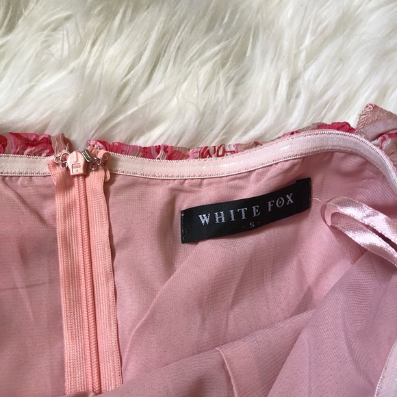 SOLD White Fox Boutique 🌸 Same Love Floral Dress - Picture 7 of 8